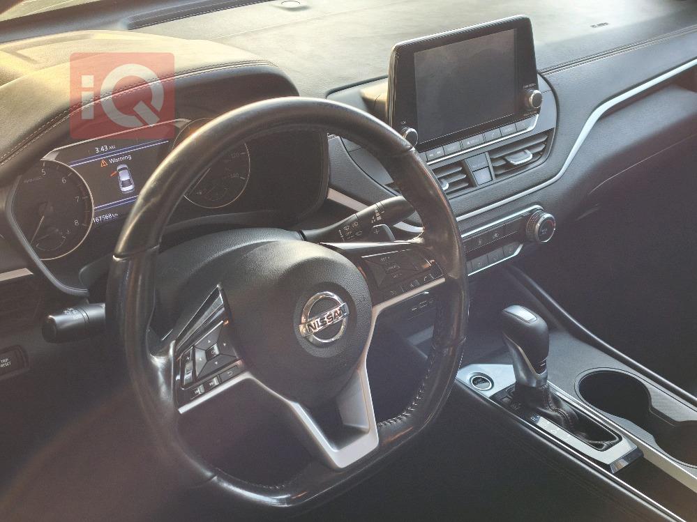 نیسان ئەلتیما